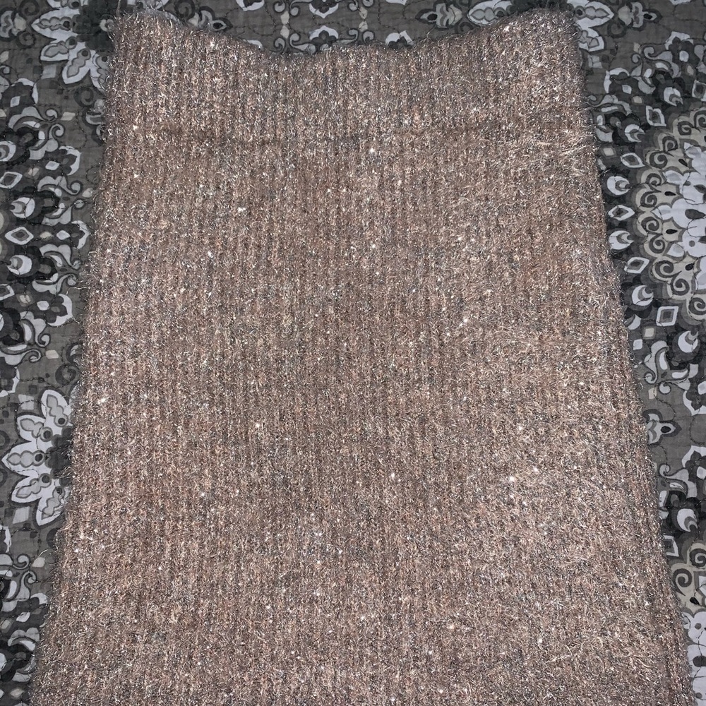 Sparkly blush body con skirt